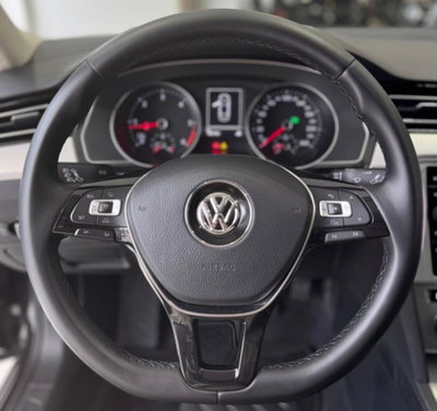 Volkswagen Passat 1.6 TDI SCR DSG Business BMT (13)