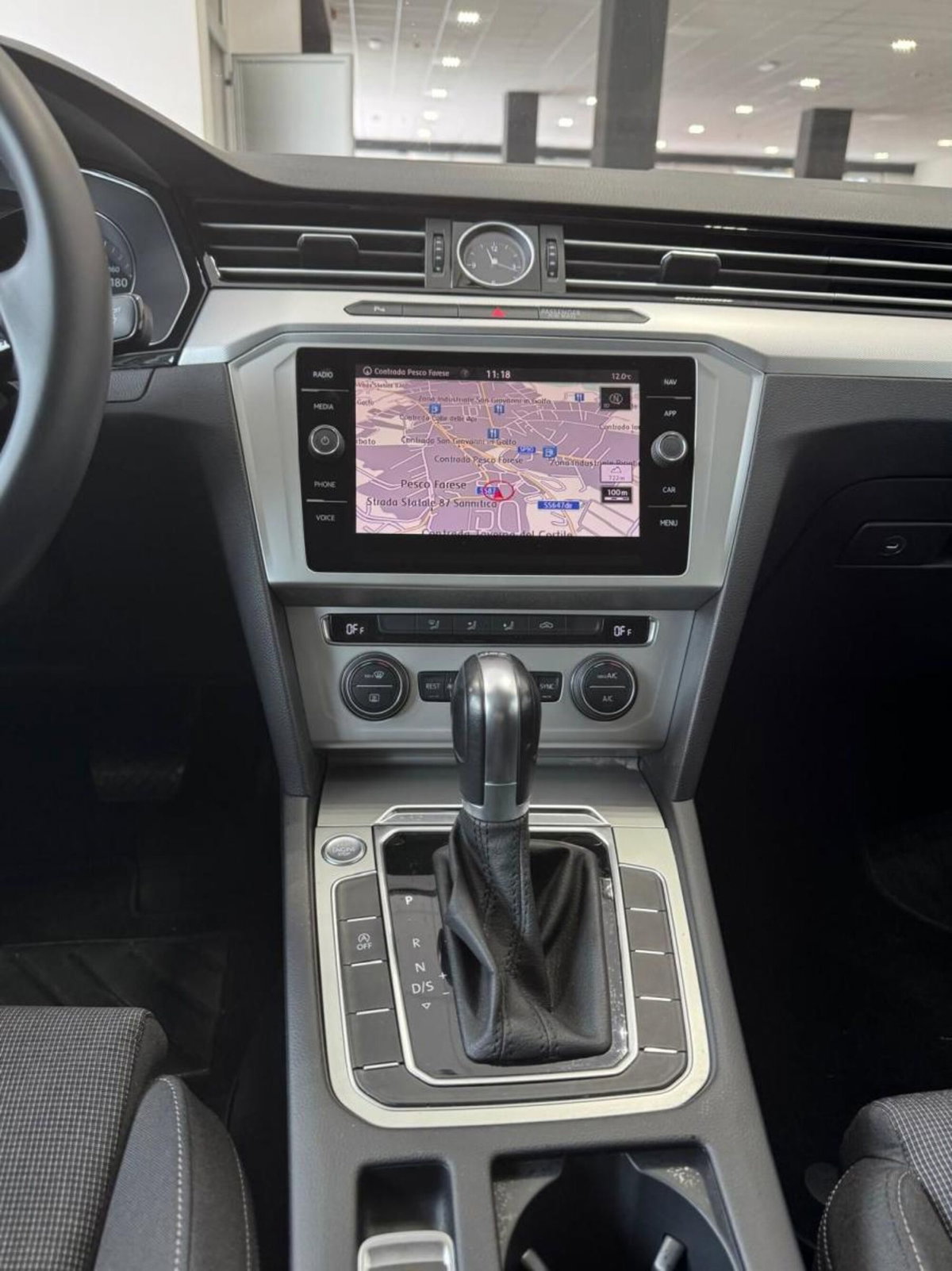 Volkswagen Passat 1.6 TDI SCR DSG Business BMT (14)