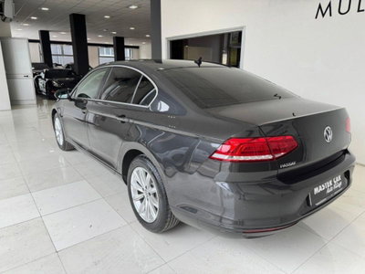 Volkswagen Passat 1.6 TDI SCR DSG Business BMT (2)