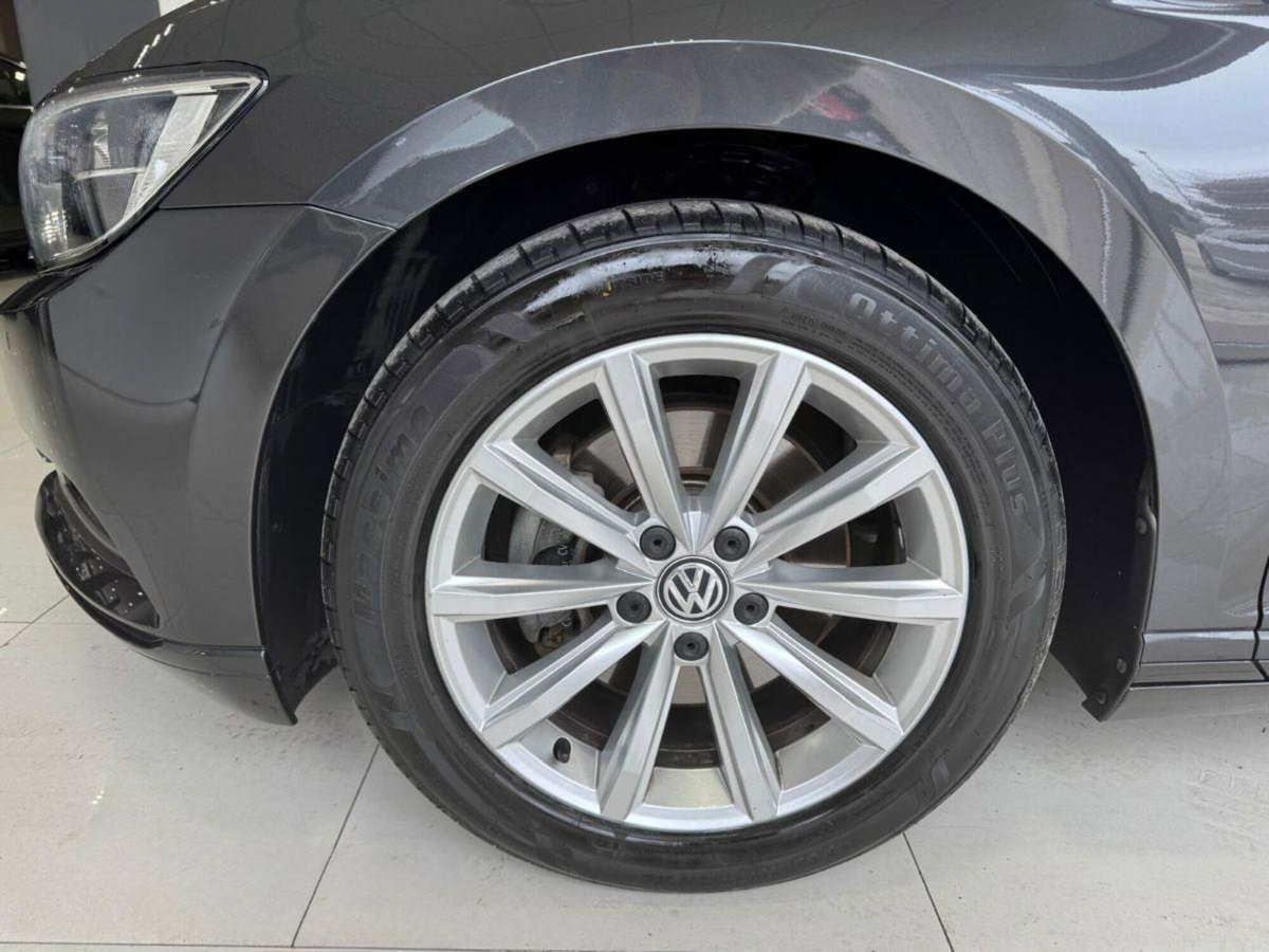 Volkswagen Passat 1.6 TDI SCR DSG Business BMT (7)