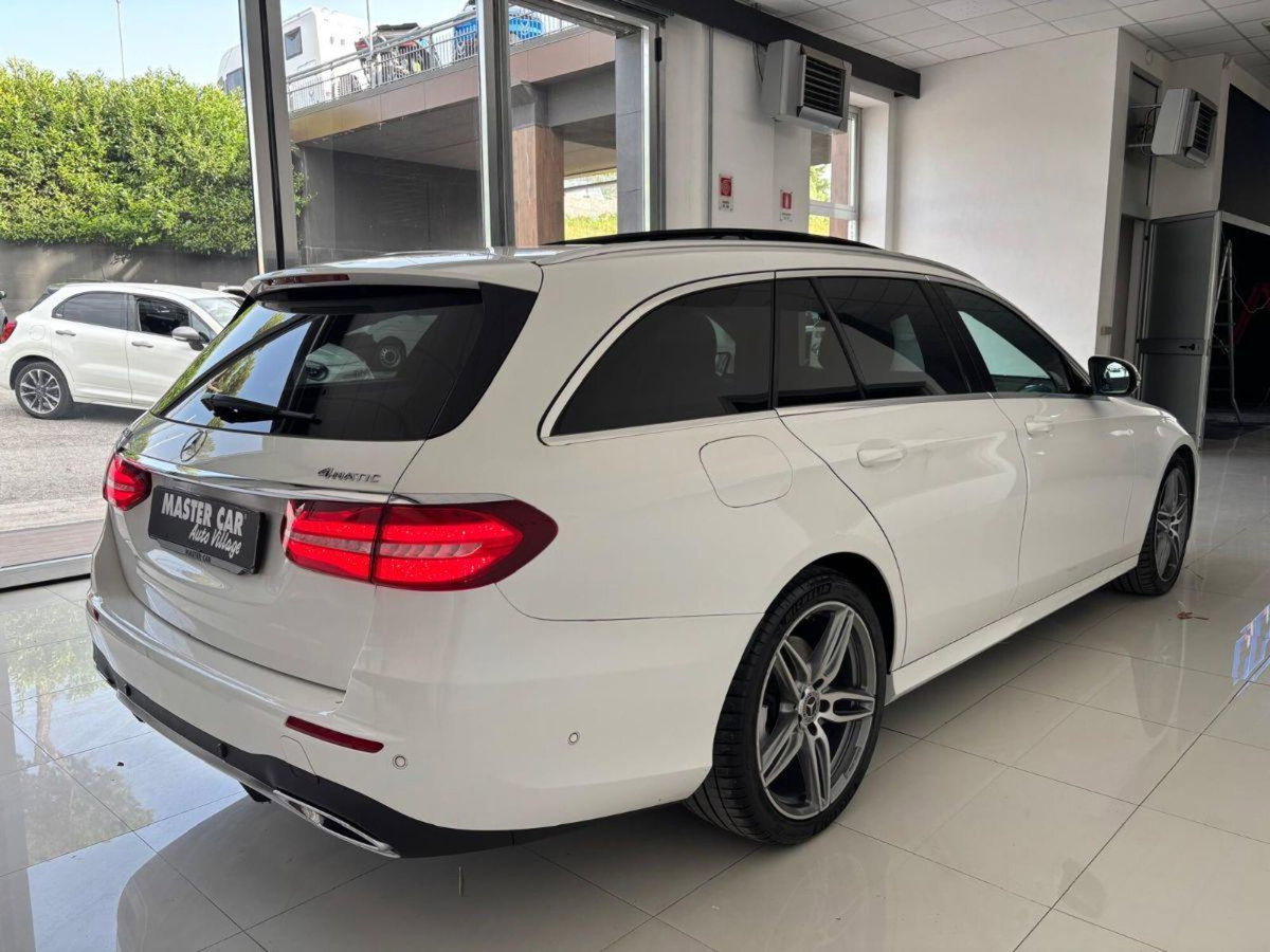 Mercedes-Benz Classe E Station Wagon 350 BlueTEC 4Matic Premium (4)
