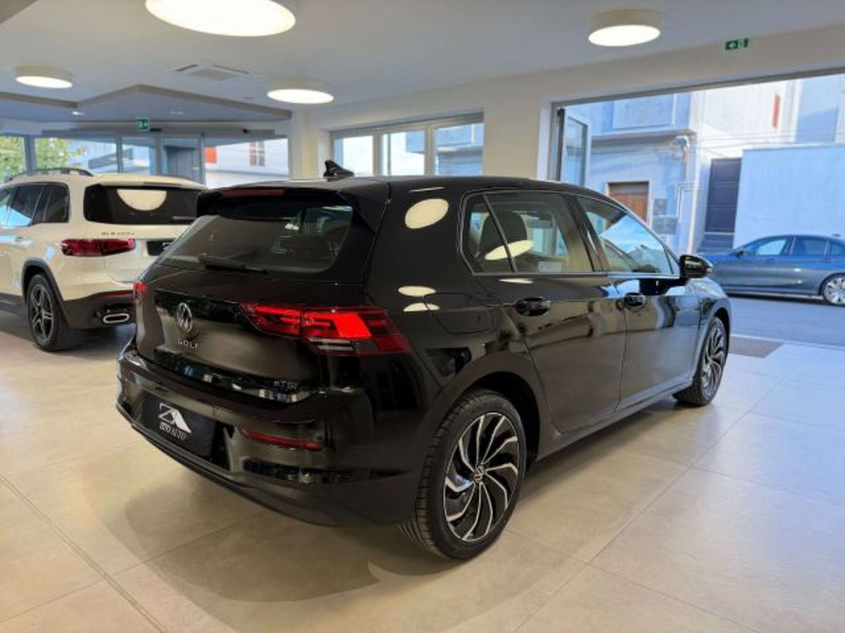 Volkswagen Golf Variant 1.0 eTSI EVO DSG Life (5)