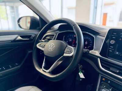 Volkswagen T-Roc 2.0 tdi Style 115cv (10)