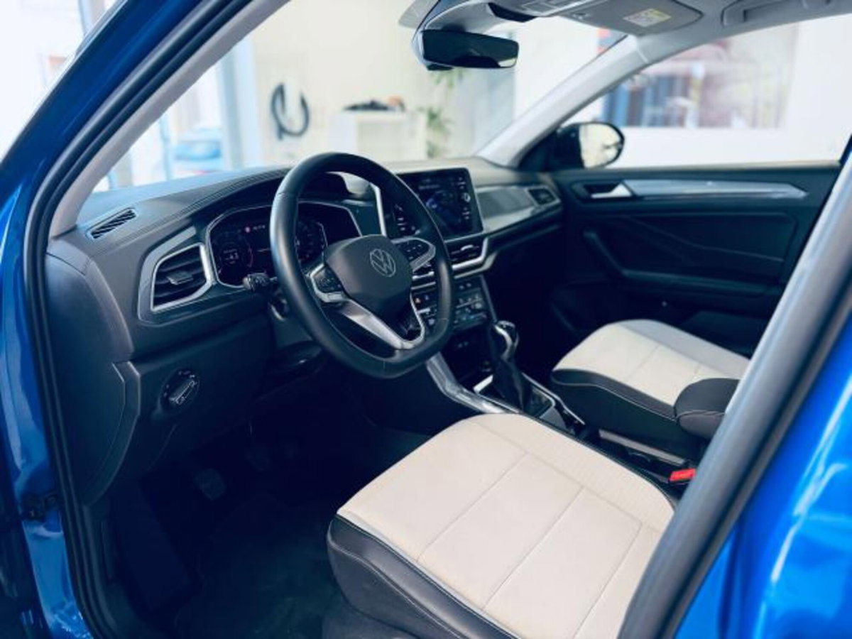 Volkswagen T-Roc 2.0 tdi Style 115cv (6)