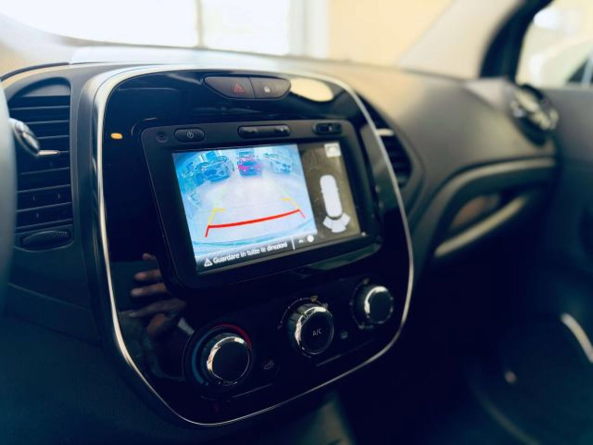 Renault Captur dCi 8V 90 CV Sport Edition (11)