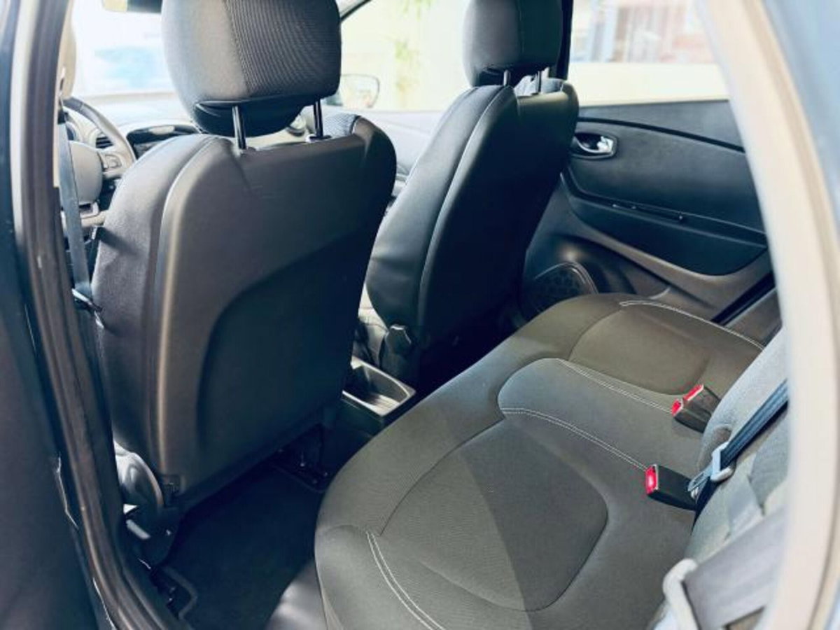 Renault Captur dCi 8V 90 CV Sport Edition (7)
