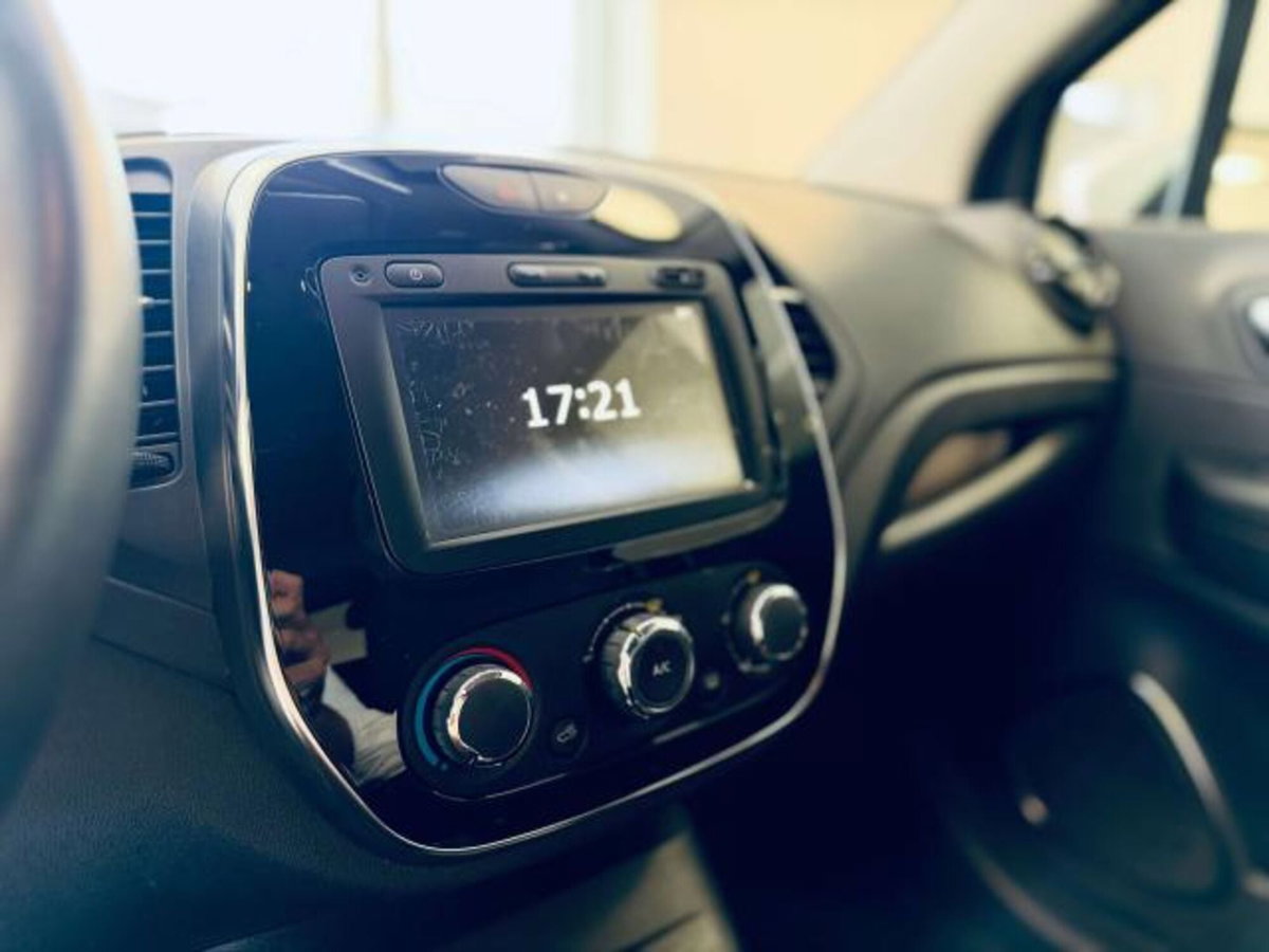 Renault Captur dCi 8V 90 CV Sport Edition (9)