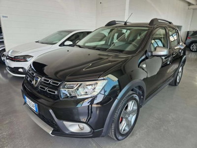 Dacia Sandero Stepway 1.0 TCe 100CV ECO-G 15th Anniversary (3)