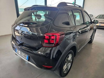 Dacia Sandero Stepway 1.0 TCe 100CV ECO-G 15th Anniversary (6)