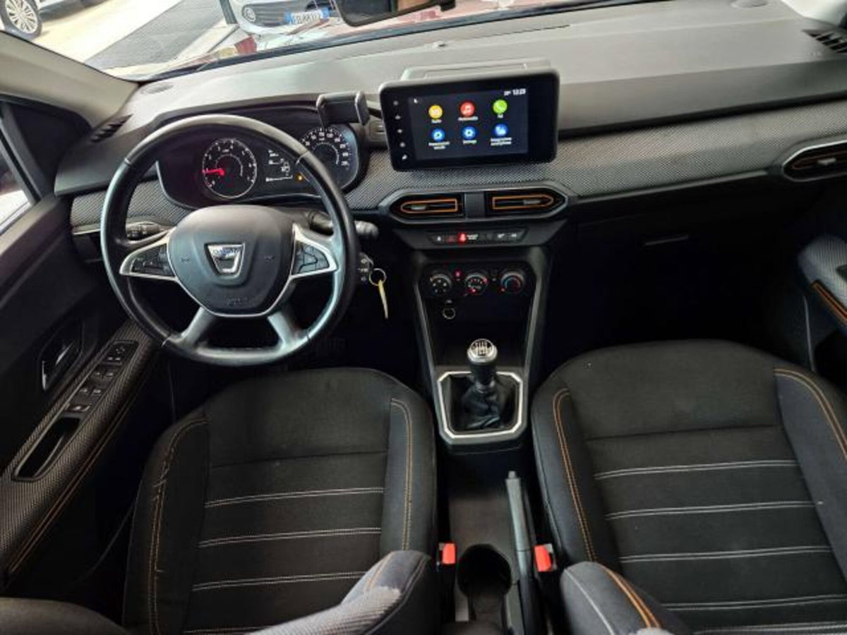 Dacia Sandero Stepway 1.0 TCe 100 CV ECO-G Comfort (7)