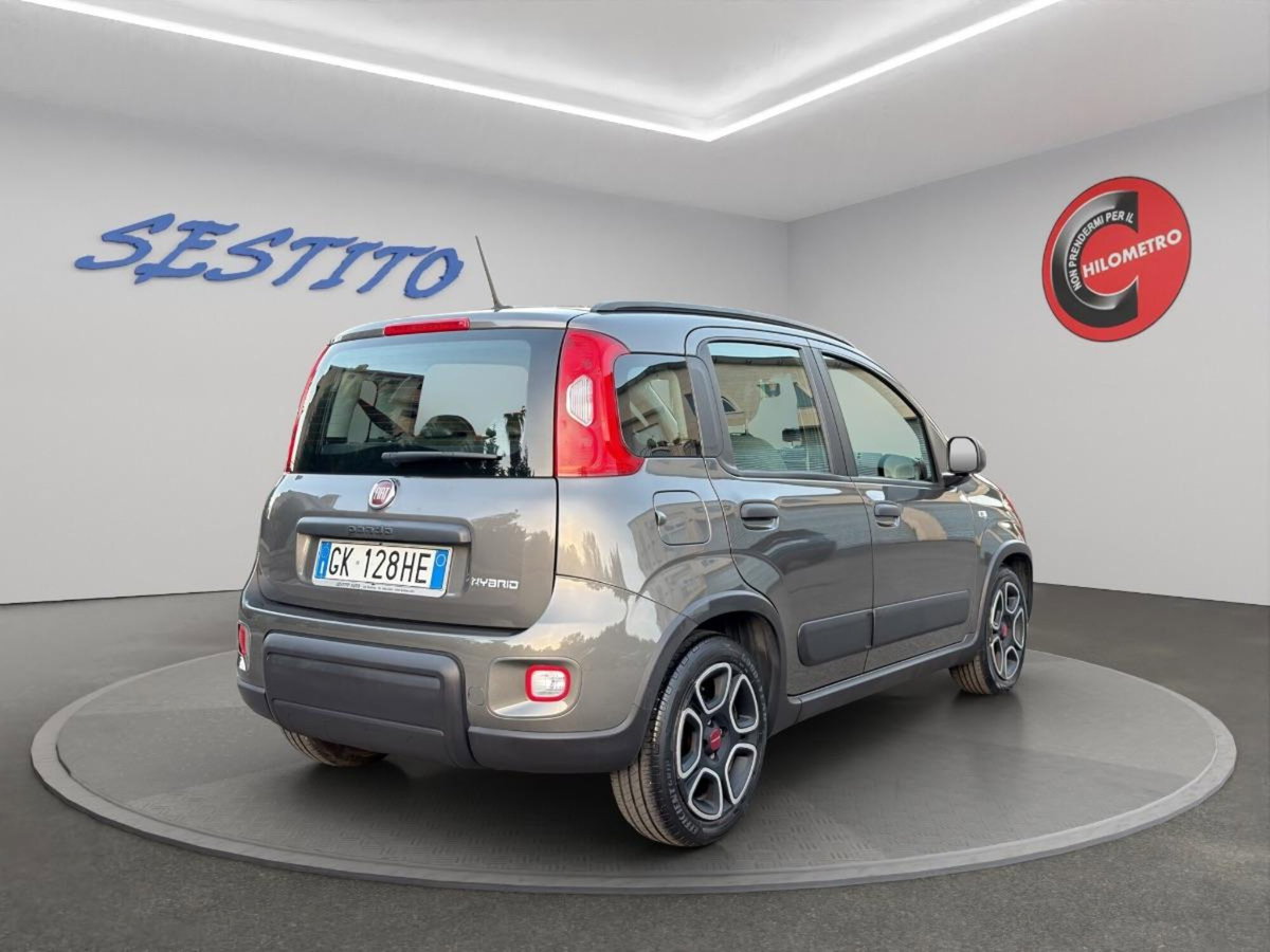 Fiat Panda 1.0 FireFly S&S Hybrid City Cross (19)