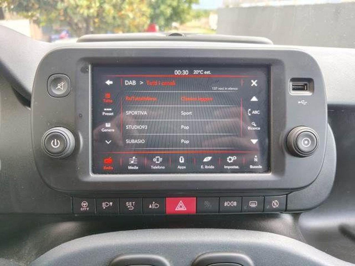 Fiat Panda 1.0 FireFly S&S Hybrid City Cross (7)