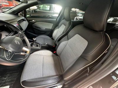 Renault Clio TCe 90 CV 5 porte Techno (10)