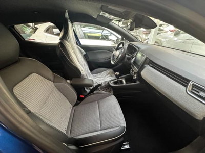 Renault Clio TCe 90 CV 5 porte Techno (10)