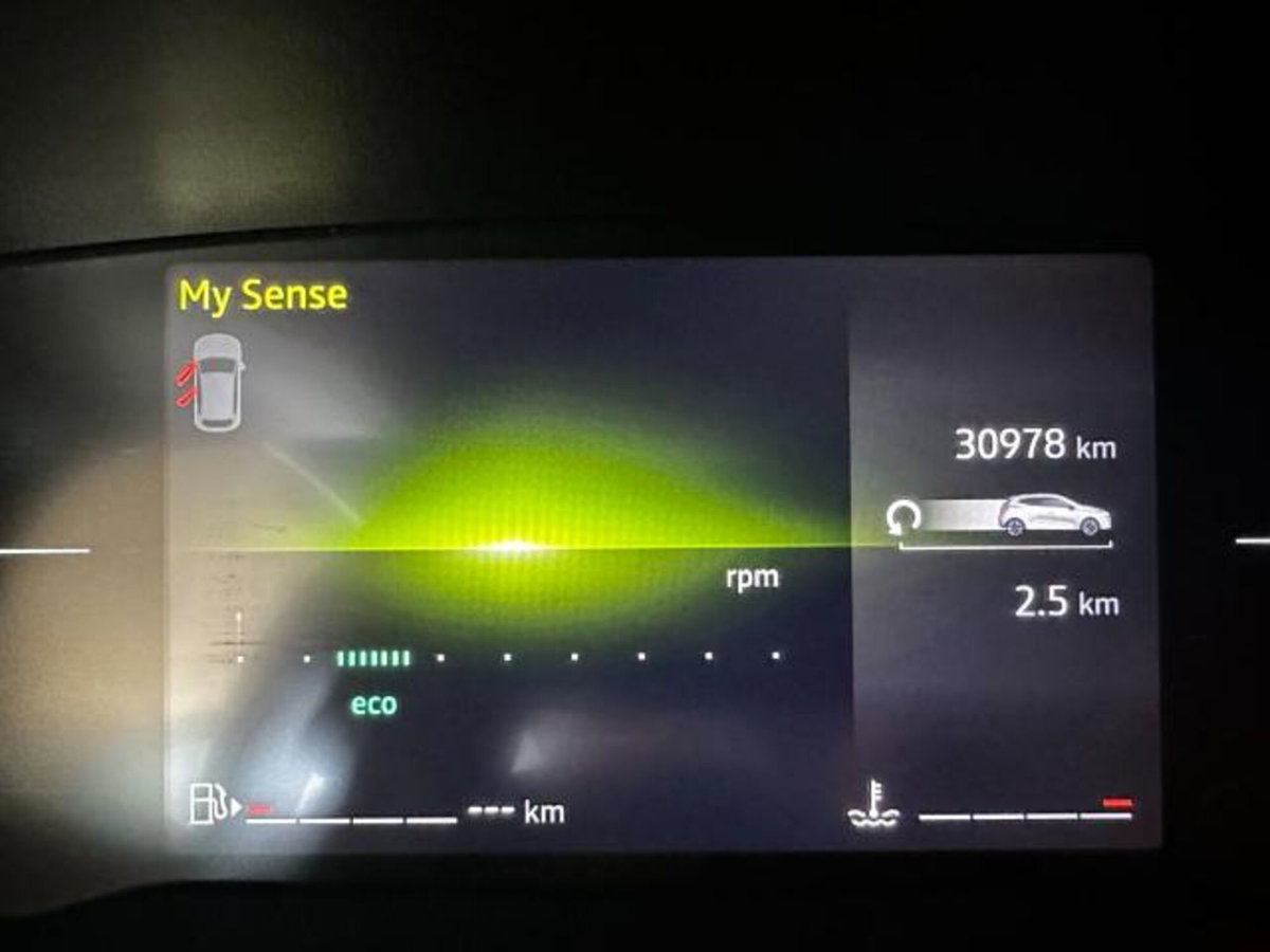 Renault Clio TCe 90 CV 5 porte Techno (14)