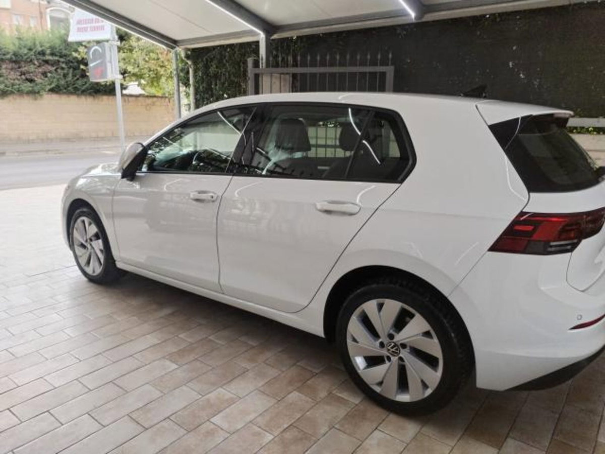 Volkswagen Golf 1.0 TSI EVO Life (3)