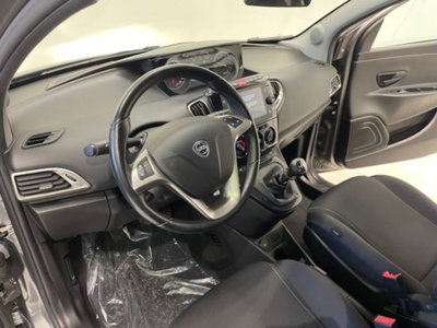 Lancia Ypsilon 1.0 FireFly 5 porte S&S Hybrid Gold Plus (15)