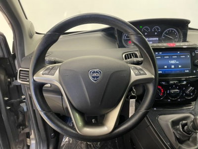 Lancia Ypsilon 1.0 FireFly 5 porte S&S Hybrid Gold Plus (17)