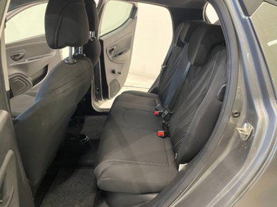 Lancia Ypsilon 1.0 FireFly 5 porte S&S Hybrid Gold Plus (7)