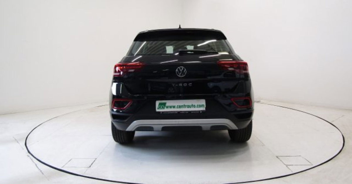 Volkswagen T-Roc 1.5 tsi Life dsg (4)