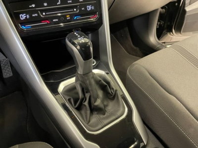 Volkswagen T-Roc 1.5 tsi Life dsg (9)