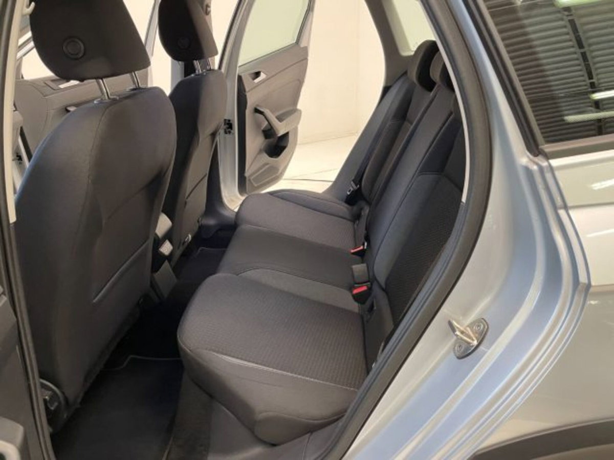 Volkswagen Taigo 1.0 tsi Life 95cv (7)
