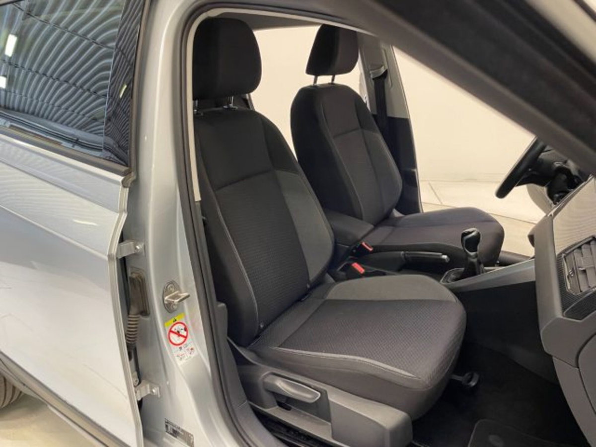Volkswagen Taigo 1.0 tsi Life 95cv (8)