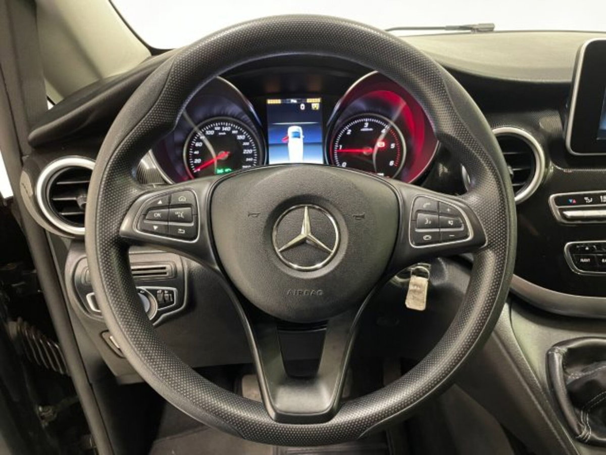 Mercedes-Benz Classe V 220 d Executive Long (16)