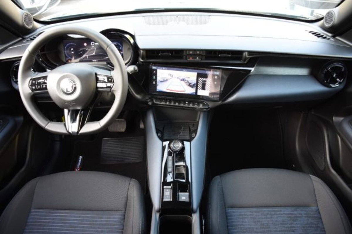 Alfa Romeo Junior elettrica Speciale 156cv (8)