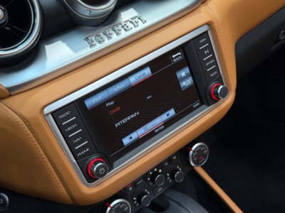 Ferrari California Spider California T DCT (18)