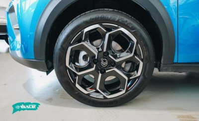 Citroen C3 1.2 puretech turbo Max 100cv s&s (6)