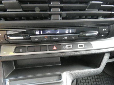 Fiat Ulysse combi M1 2.0 bluehdi 180cv L3H1 AT8 (15)