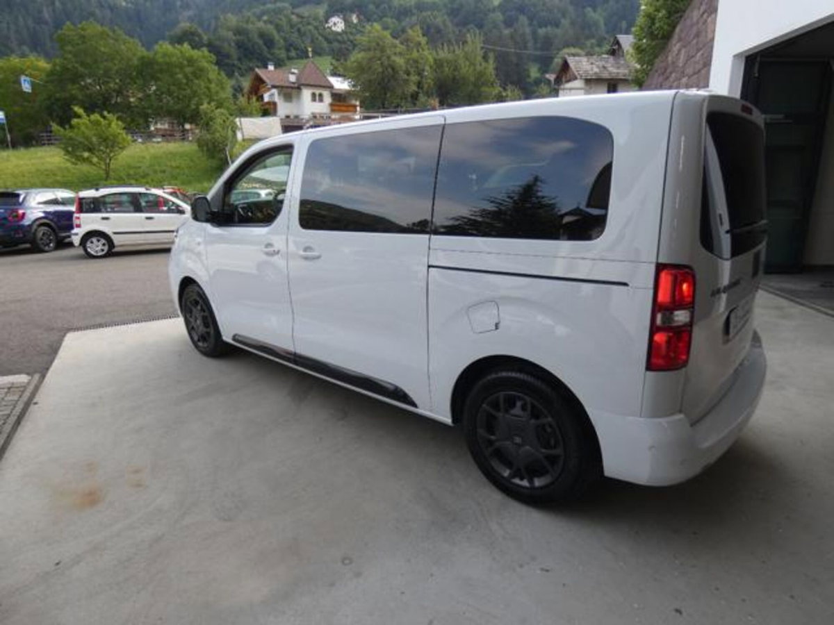 Fiat Ulysse combi M1 2.0 bluehdi 180cv L3H1 AT8 (3)