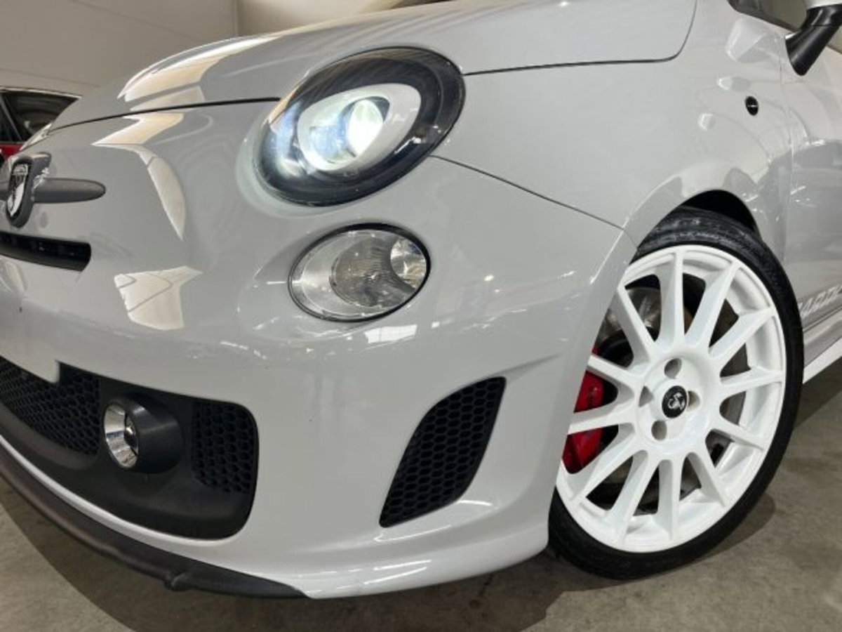 Abarth 500 Cabrio 1.4 Turbo T-Jet (5)