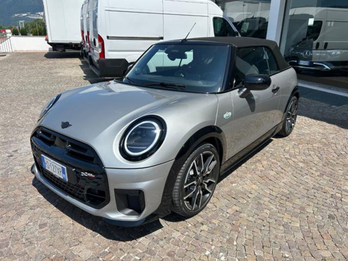 MINI Mini Cabrio 2.0 John Cooper Works Cabrio (2)