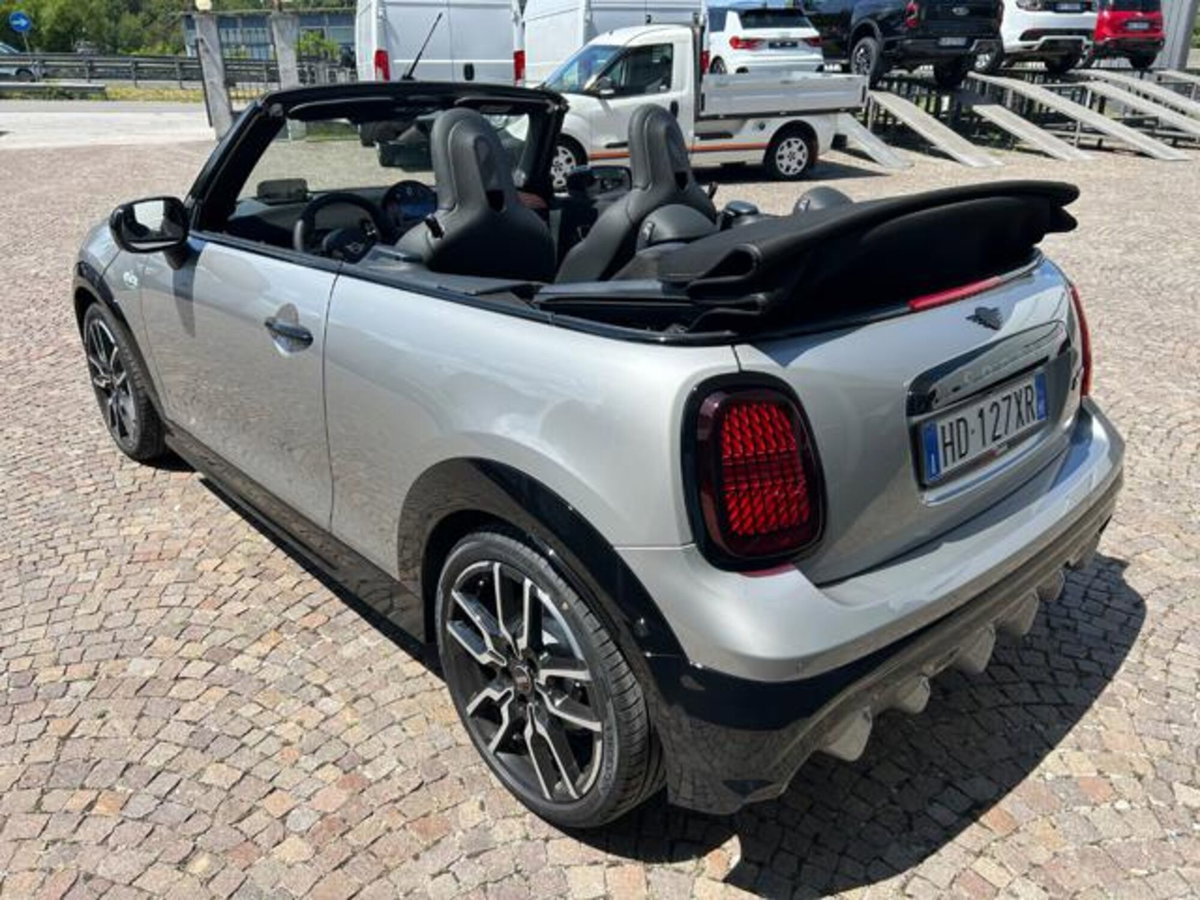 MINI Mini Cabrio 2.0 John Cooper Works Cabrio (3)