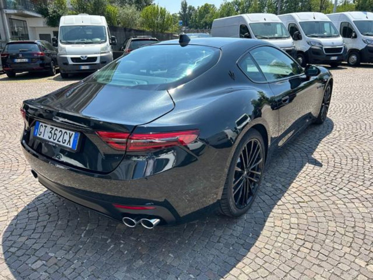 Maserati Granturismo 3.0 Modena awd auto (5)