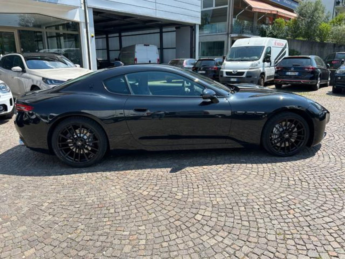 Maserati Granturismo 3.0 Modena awd auto (6)