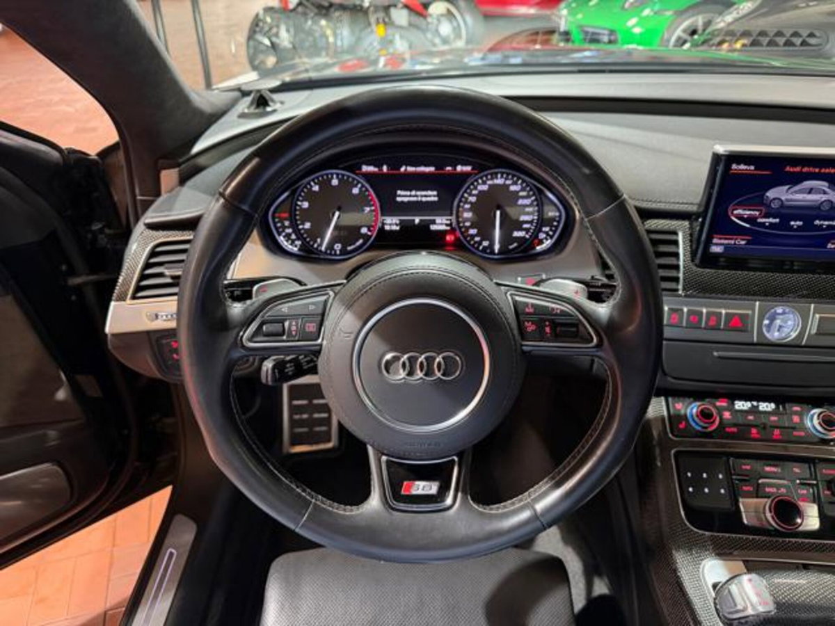 Audi S8 4.0 TFSI quattro tiptronic (10)
