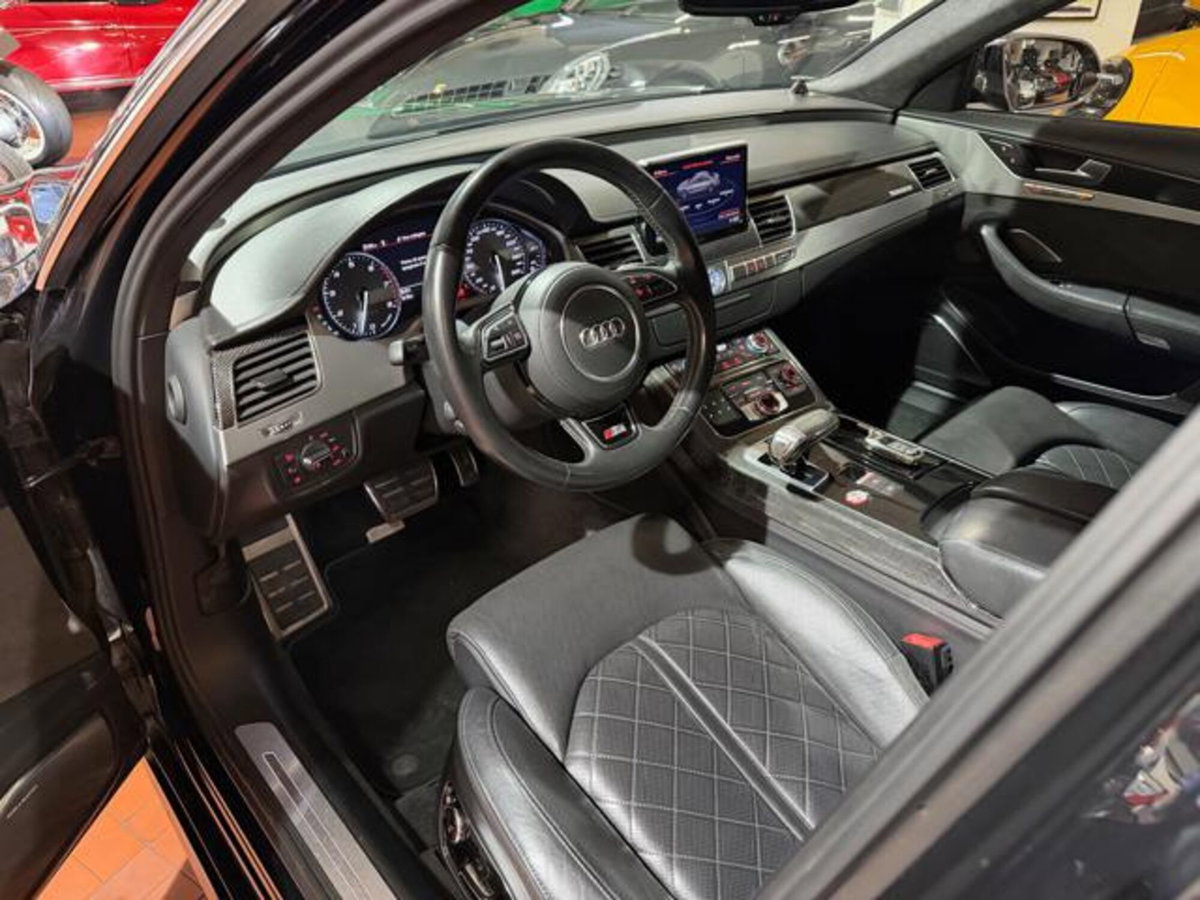 Audi S8 4.0 TFSI quattro tiptronic (19)