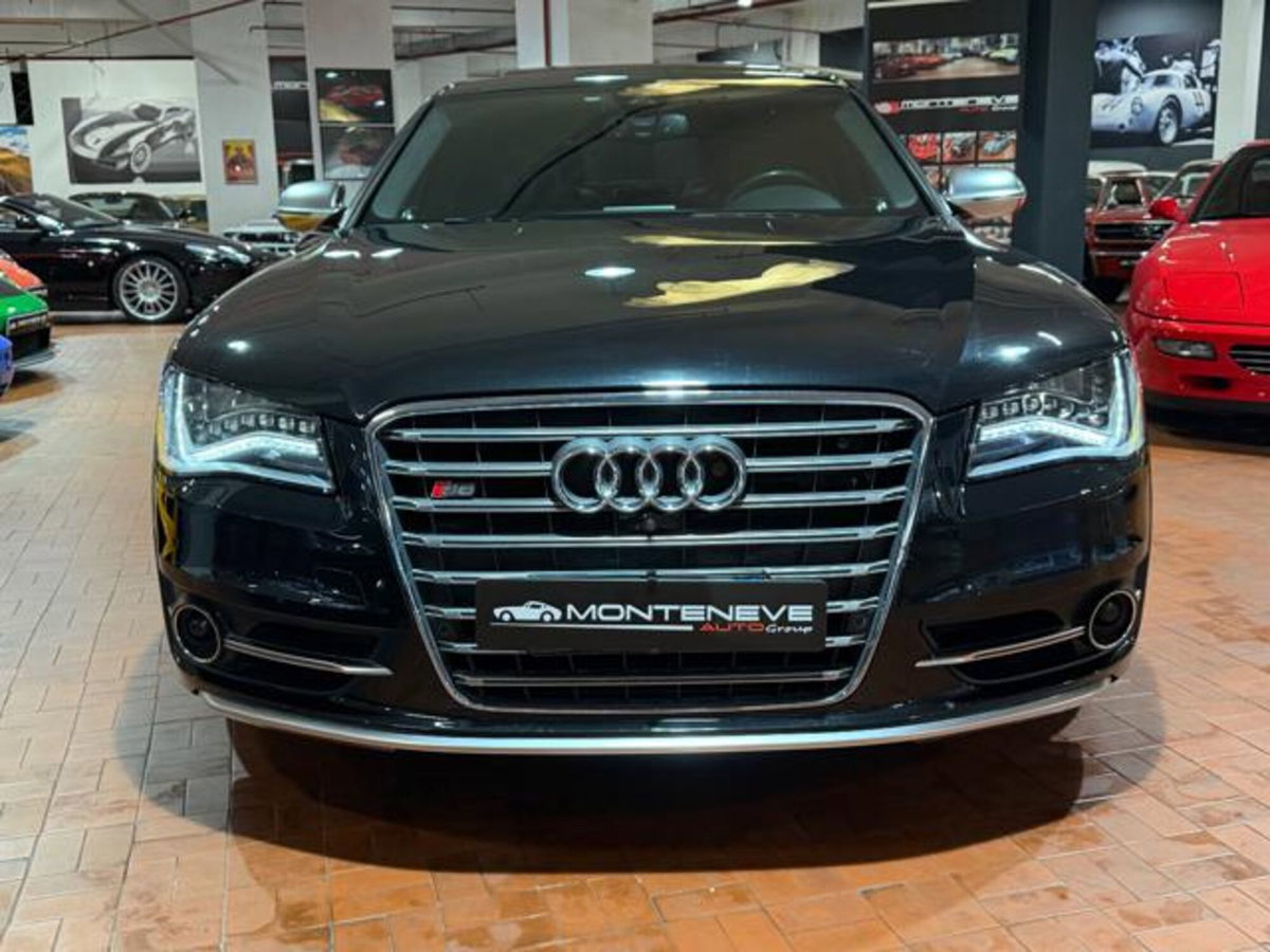 Audi S8 4.0 TFSI quattro tiptronic (2)
