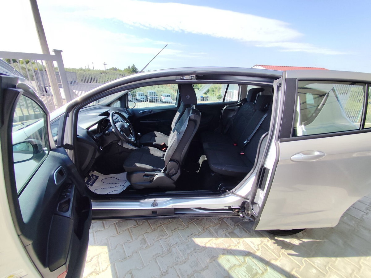 Ford B-Max B-Max 1.5 TDCi 95 CV Titanium (14)