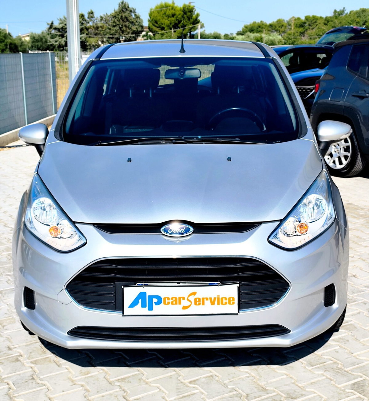 Ford B-Max B-Max 1.5 TDCi 95 CV Titanium (2)