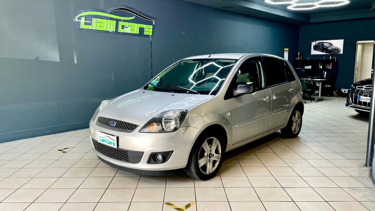 Ford Fiesta 1.2 16V 5p. Ghia