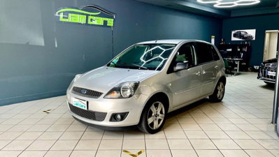 Ford Fiesta 1.2 16V 5p. Ghia usata