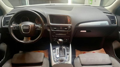 Audi Q5 2.0 TDI 170 CV quattro (11)