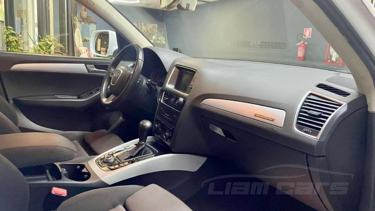 Audi Q5 2.0 TDI 170 CV quattro (12)