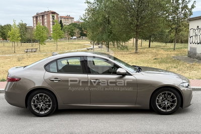 Alfa Romeo Giulia 2.2 Turbodiesel 150 CV Tech Edition (4)