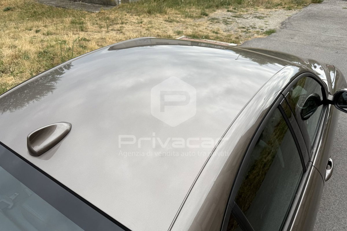 Alfa Romeo Giulia 2.2 Turbodiesel 150 CV Tech Edition (9)