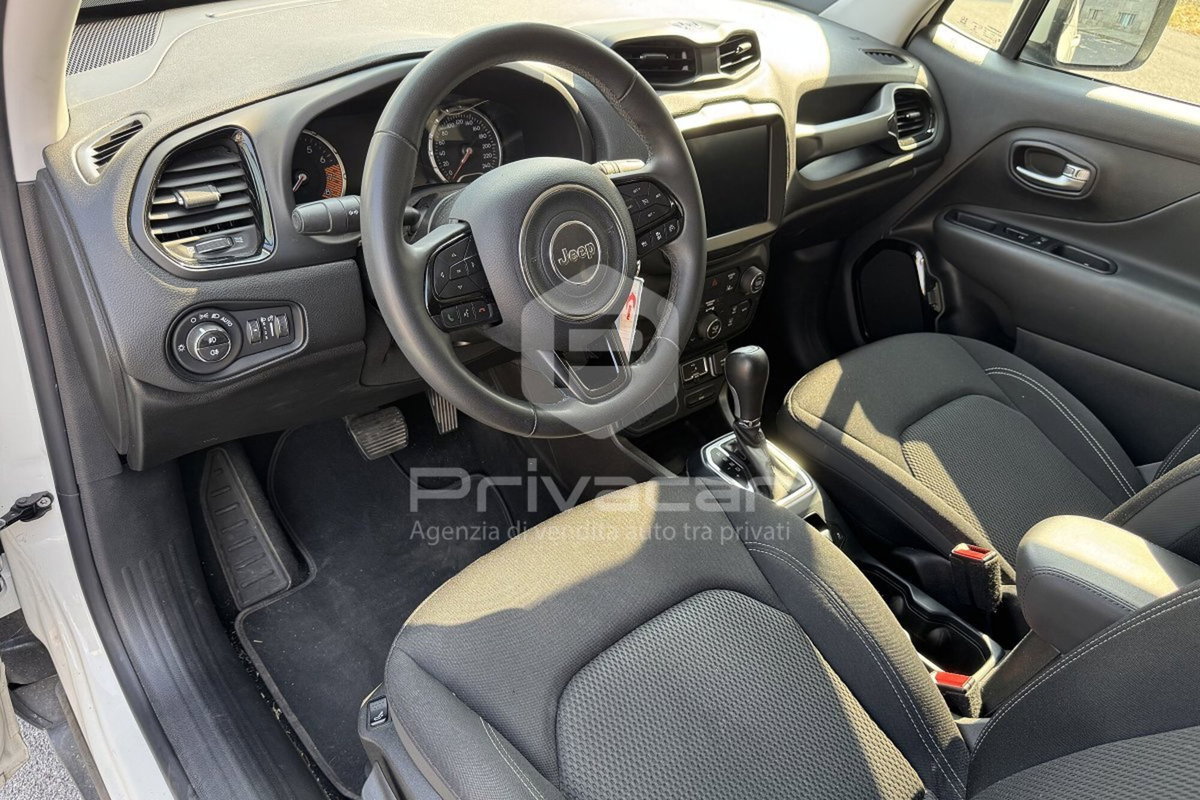 Jeep Renegade 1.3 T4 DDCT Business (9)